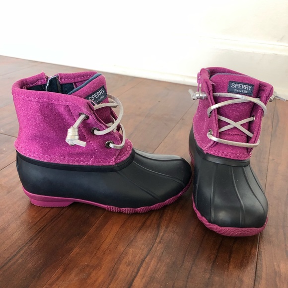 purple sperry boots